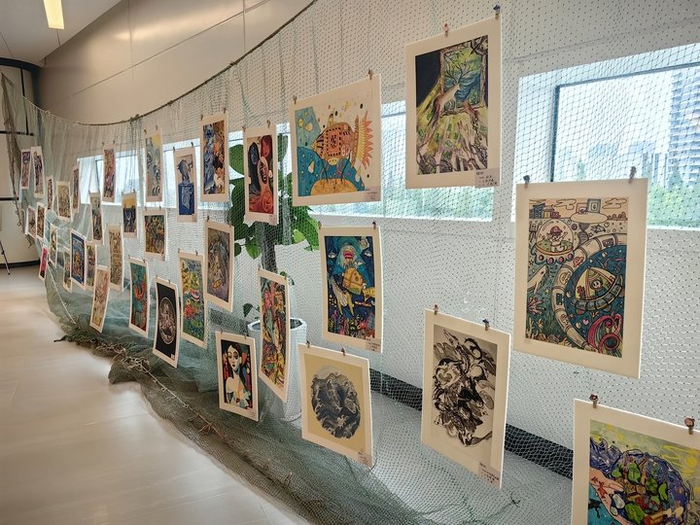 "一笔一世界 一墨一海洋"国际书画展在青岛西海岸新区开展