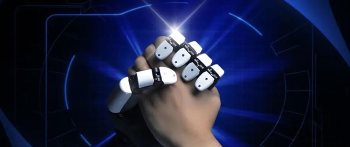清华系前腾讯Robotics X核心成员创业，业内首款能“单手玩手机”的灵巧手来了｜涌现新项目__财经头条__新浪财经