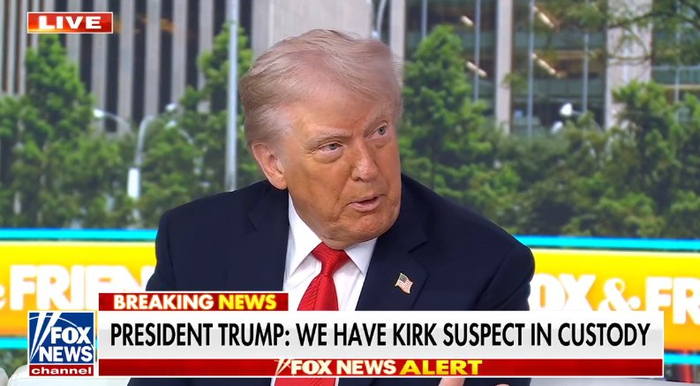 特朗普12日接受福克斯新闻节目采访 视频截图