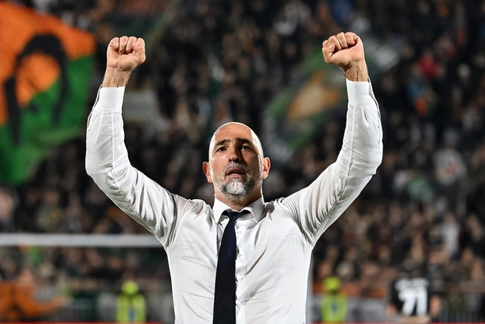 复盘尤文4-4多特：下半场狂轰8球够狂野，DV9替补出战证明自己（一看就会）尤文vs多特蒙德，