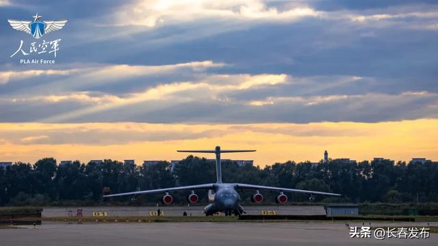 △运-20 万全 摄