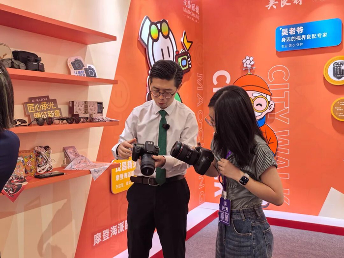 潘洁摄