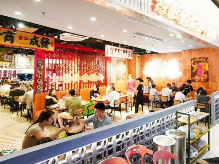 套餐内大多包含餐饮类目。宁波来福士广场供图
