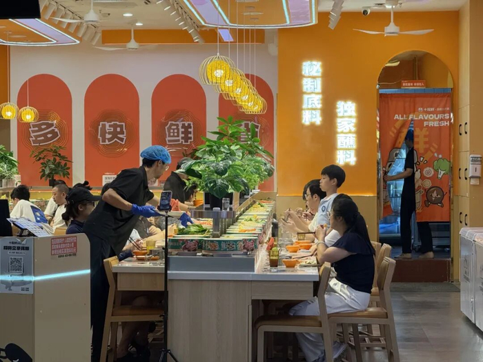 推出团购权益套餐是种营销手段。崔宁 摄