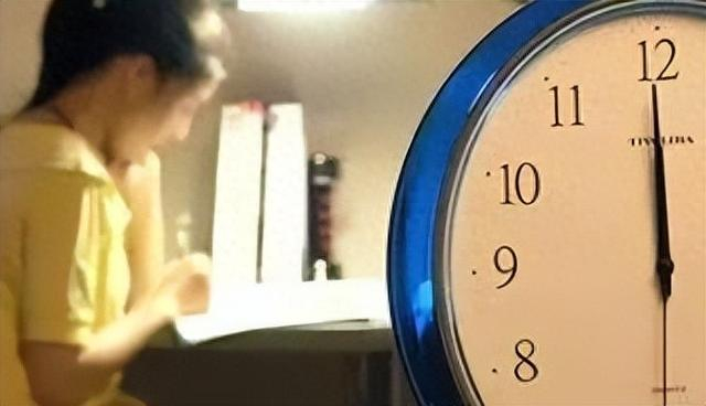 10点睡觉，并不是“黄金作息时间”？中老年人睡觉要注意这几点（没想到）10点睡觉7点起床 几个小时，