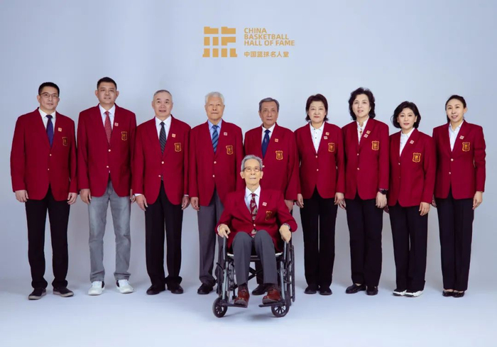第三届中国篮球名人堂入堂人物合影