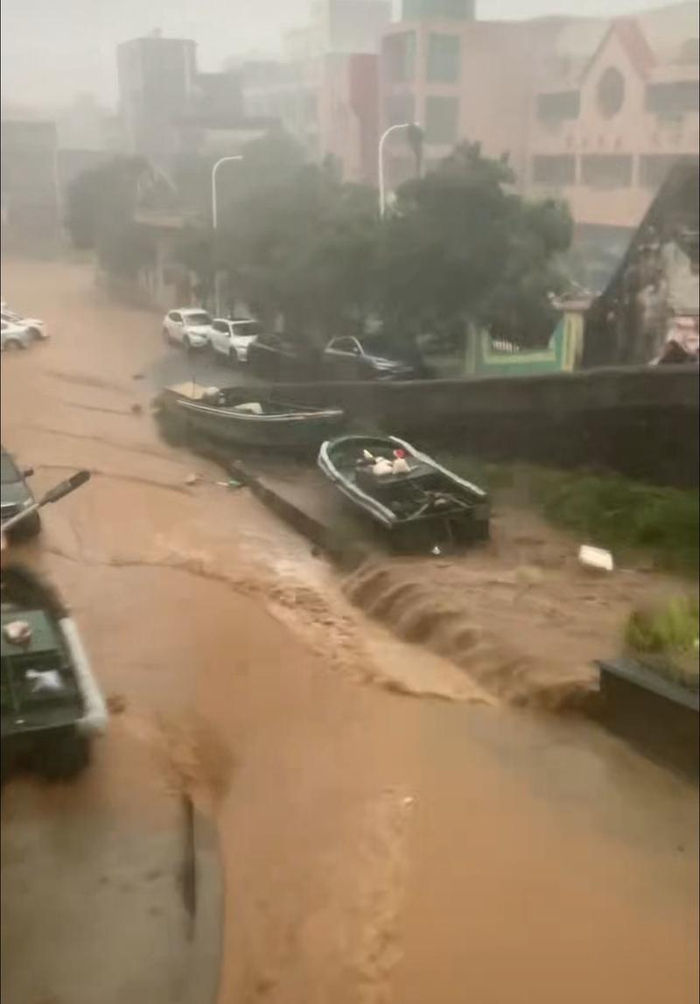 台风下的海陵岛。受访者供图