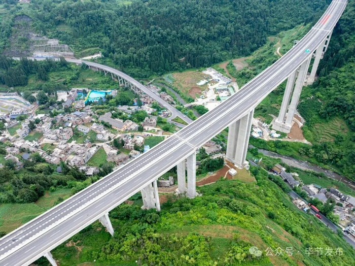 纳晴高速（王洋 摄