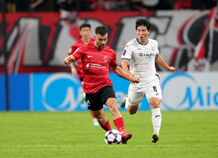成都蓉城击败江原FC。