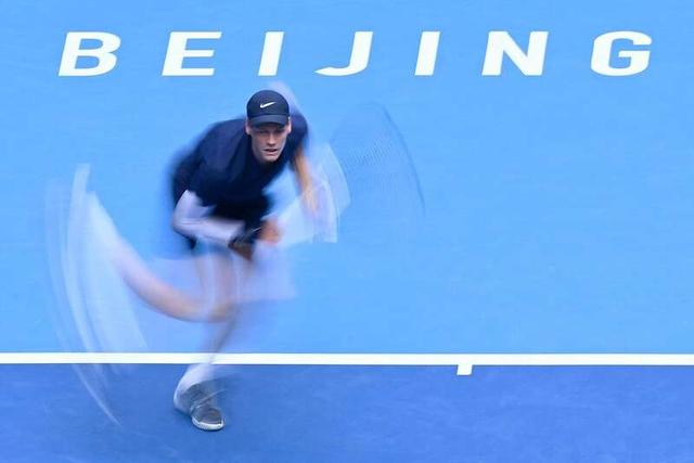 2025年10月1日，中国北京，2025ATP500中国公开赛男单，辛纳Vs勒纳·钱。图片来源：视觉中国