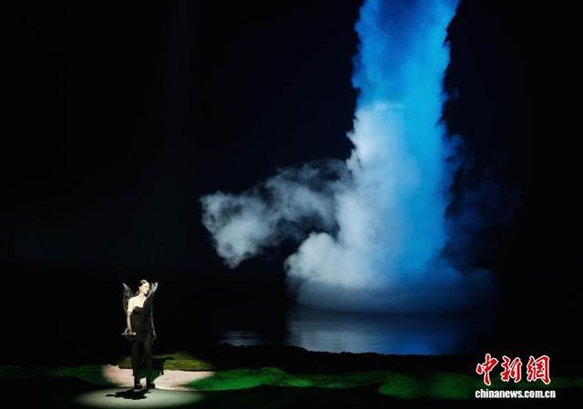 《声声世世——风起八方剧场音乐会》现场。 中央民族乐团供图