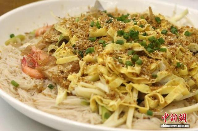 海鲜寿面饭。 蒋勇 供图