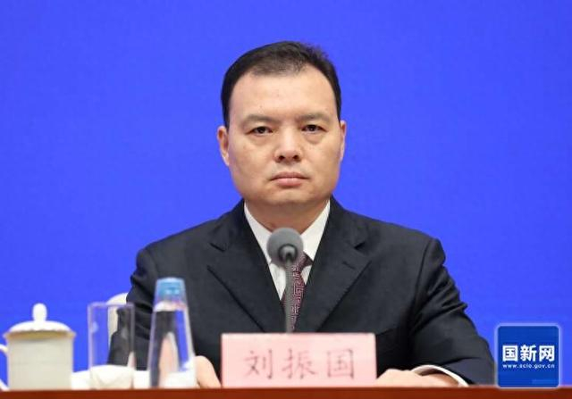民政部副部长刘振国。国新办供图