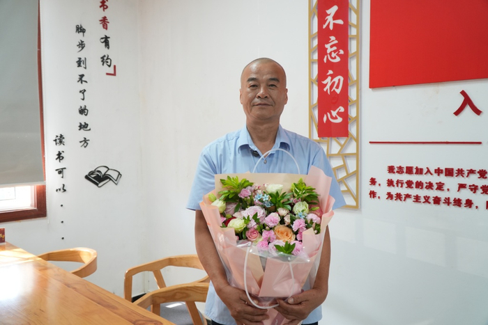 &nbsp; 上海60岁海军退役老兵周银根。 澎湃新闻见习记者 张岩 谷钦慧