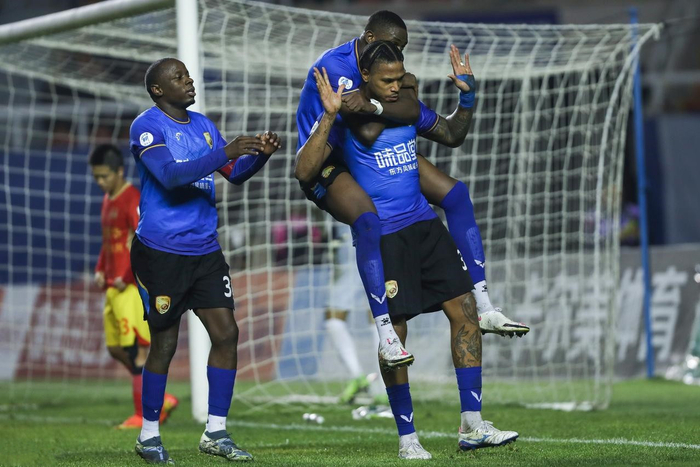 大连鲲城vs汇龙图片分享，多米尼克尊重老东家，扬戈维奇重回金体