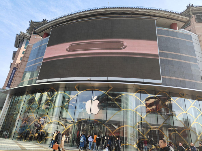 苹果“最薄iPhone”开启预购!线下门店显示无货__财经头条__新浪财经