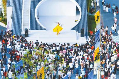 　　国庆中秋假期，中江挂面村客流火爆。中江县委宣传部供图