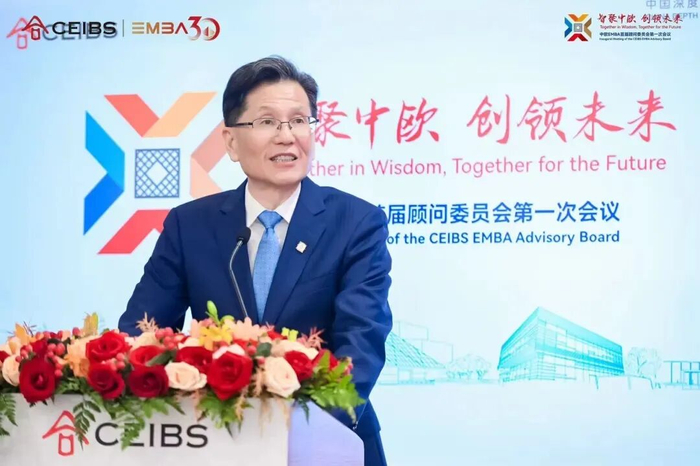 朱天副院长主持