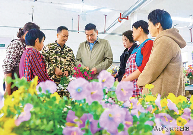 “花”开社旗竞芬芳——记李富文和他的仿真花事业__财经头条__新浪财经
