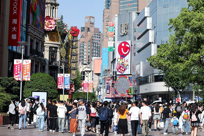 上海南京路步行。视觉中国 资料图