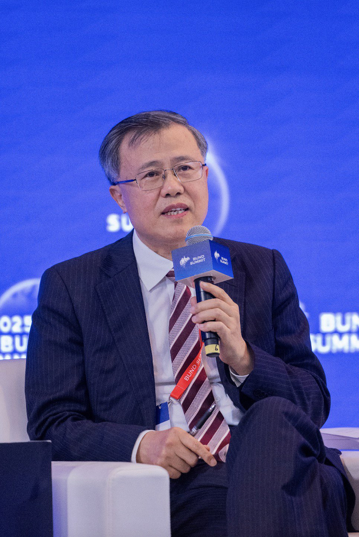 （肖远企在圆桌讨论现场。摄影/吴军）