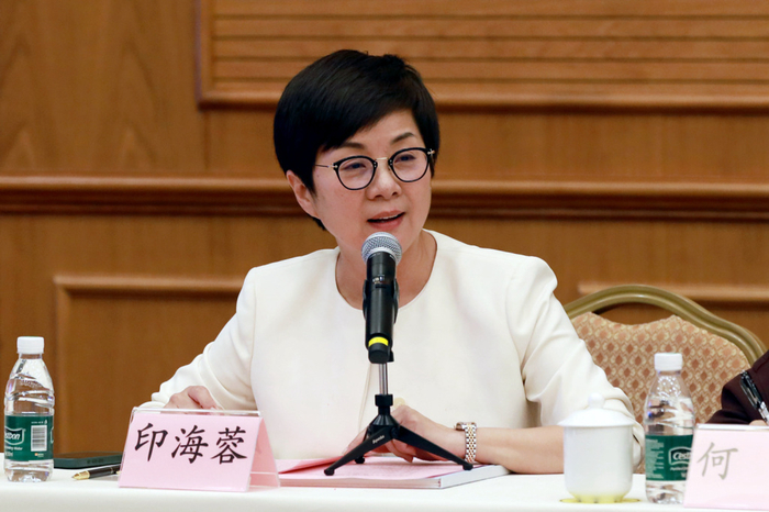 上海视协副主席、上海广播电视台融媒体中心首席播音员主持人印海蓉