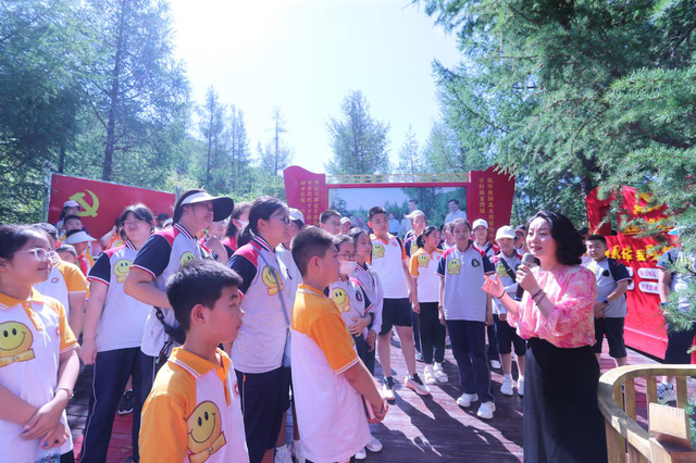 “玉龙故里研学行 籽籽同心共筑梦”各族青少年研学交流活动。（资料图）