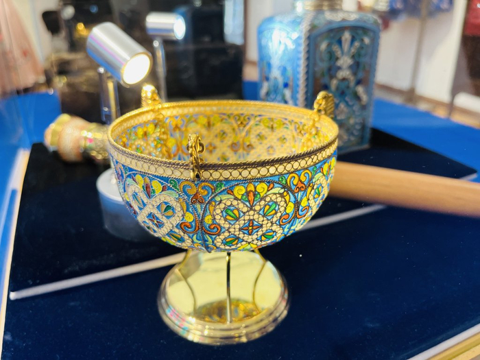 展出的珐琅工艺品
