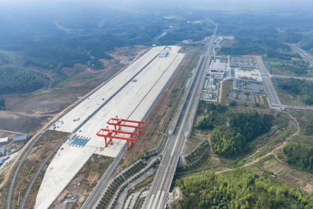 建设中的建宁（闽赣）国际陆港，将进一步提升建宁物流处置能力。 IP SHANGHAI 朱飞 图