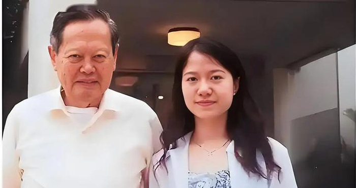 我突然共情了，翁帆嫁给杨振宁的深层原因