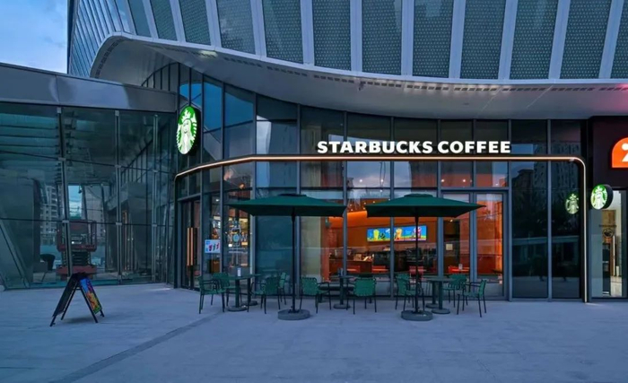 张掖爱琴海购物中心店，图片来源：星巴克中国官方微博