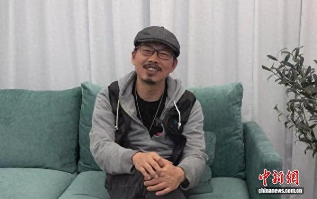 10月30日，知名作词人方文山接受中新网记者采访。 中新网记者 孙悦 摄