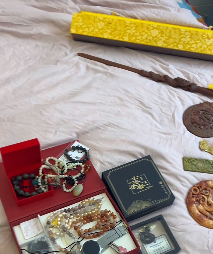 橘子海母亲在直播间购买的商品。图/受访者社交平台截图