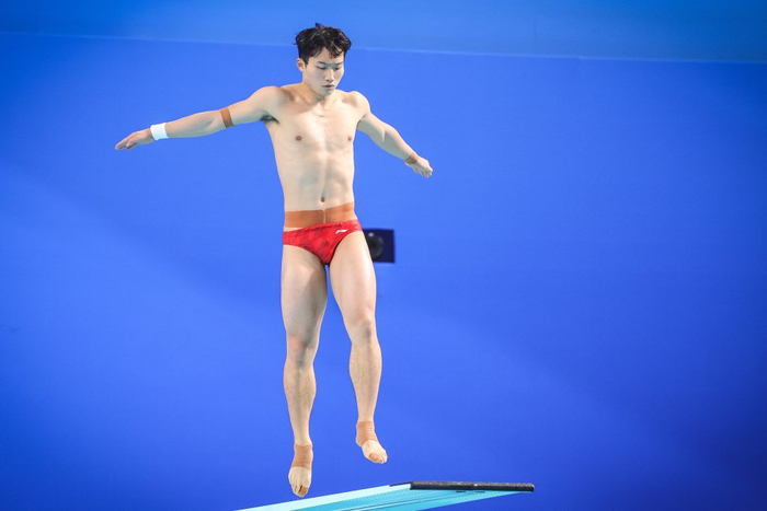 王宗源帮助湖北队摘得男子团体银牌。