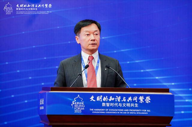 香港岭南大学校长秦泗钊。来源：北京大学供图