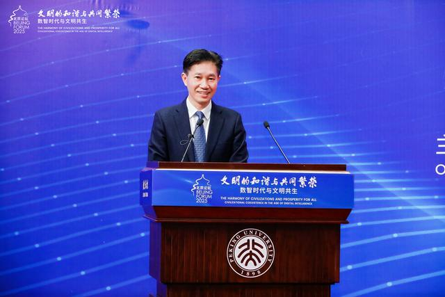 北京大学博雅特聘教授、北京大学智能学院副院长陈宝权。来源：北京大学供图