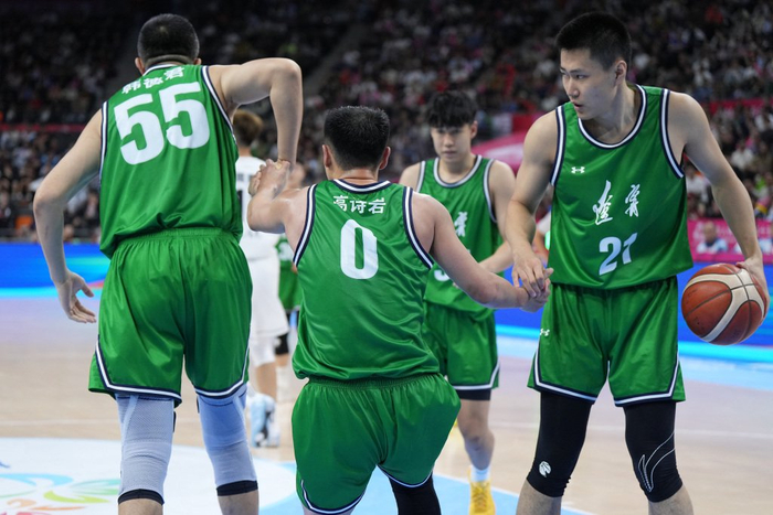 18年来，韩德君一步步成长为球队领袖。