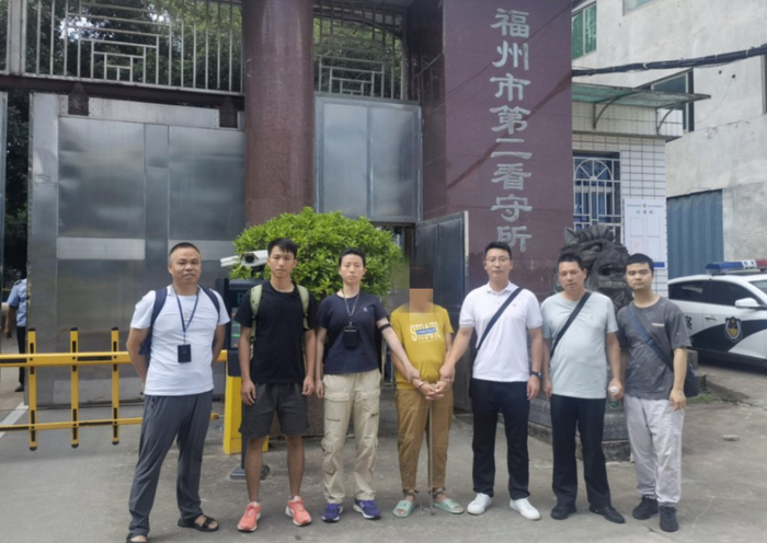 龚某珍被抓  来源：赤壁公安