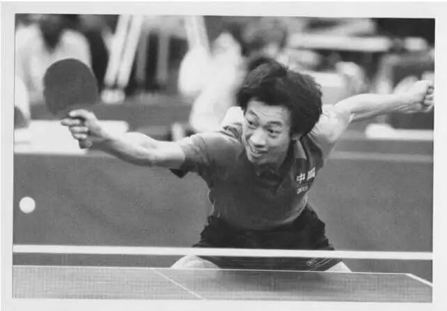 乒乓球世界冠军滕义。图源：中国乒乓球协会官网