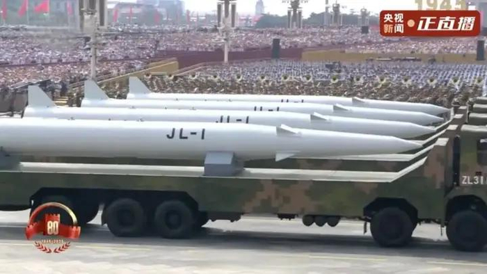 两岸圆桌派|金灿荣、唐湘龙：福建舰有能力“追着美航母群打”，让日本惊恐“第一岛链”不保