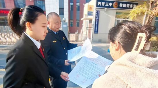 长春汽开区法院发出首份《校园周边环境净化令》|长春市|未成年人|电子产品|吉林省|学生_新浪新闻