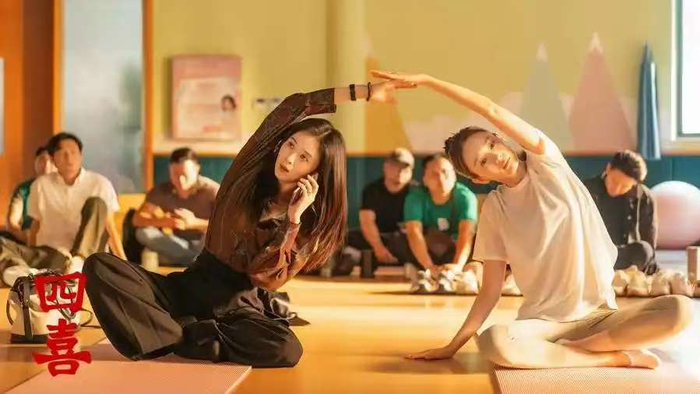 《四喜》上演“三母争女”，回归温情避免撒狗血