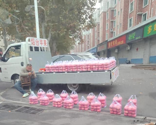 “苹果哥”正在卖苹果