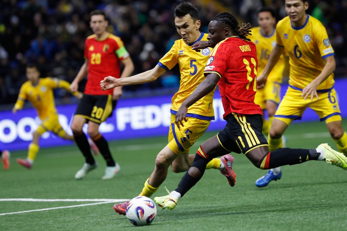 缺兵少将的比利时无缘提前出现。