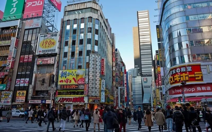 ▲日本内阁府公布三季度GDP，按年率计算下降1.8%。图/IC photo