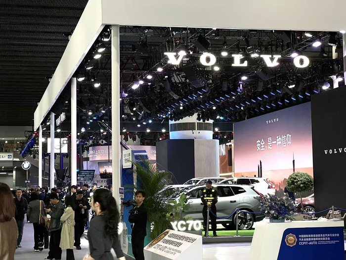 文中图片均来自观察者网