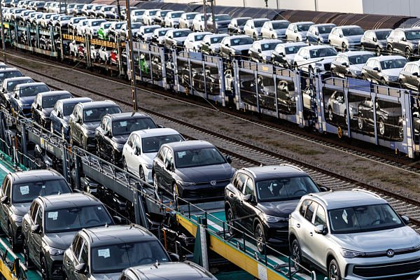 安世半导体事件进一步加剧了全球供应链危机，众多车企深受其害。 视觉中国