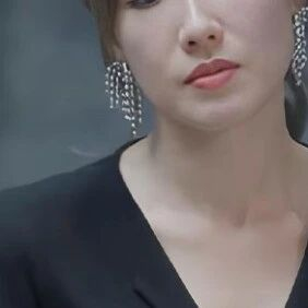 落魄千金嫁黄毛：舔起来真舔，狠起来真狠