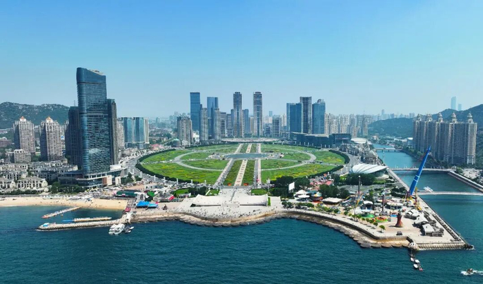 图片来源/新华社