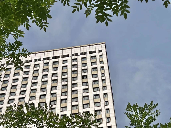 崔丽嘉的换壳游戏:轻花优品68%年化背后 高息放贷帝国崩塌(图1)